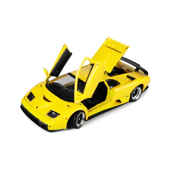 Lamborghini diablo gt yellow 1/18 - Image 2