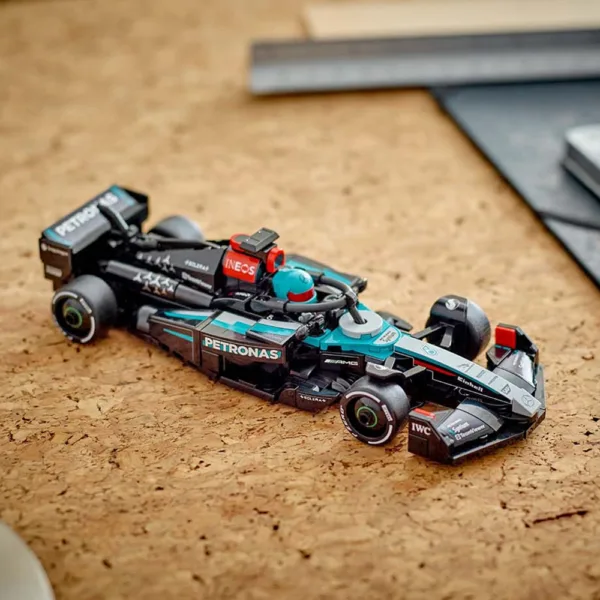 Lego mercedes amg W15 F1 race car - Image 7