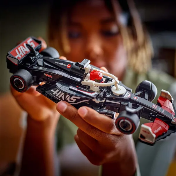 Lego haas vf-24 f1 race car - Image 5