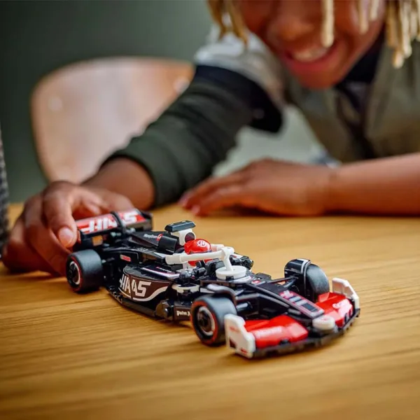 Lego haas vf-24 f1 race car - Image 6
