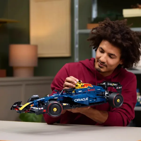 Lego red bull oracle RB20 f1 car technic - Image 6