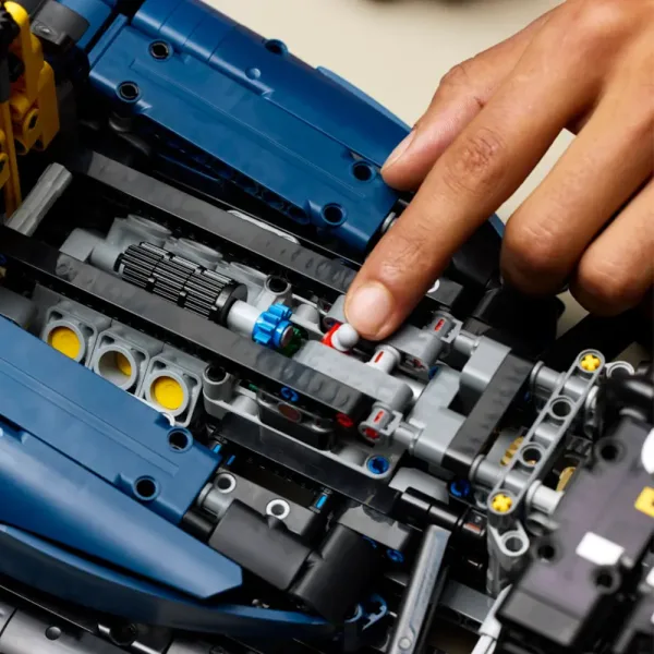 Lego red bull oracle RB20 f1 car technic - Image 9