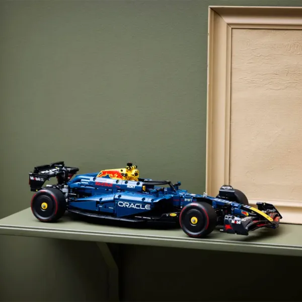 Lego red bull oracle RB20 f1 car technic - Image 7
