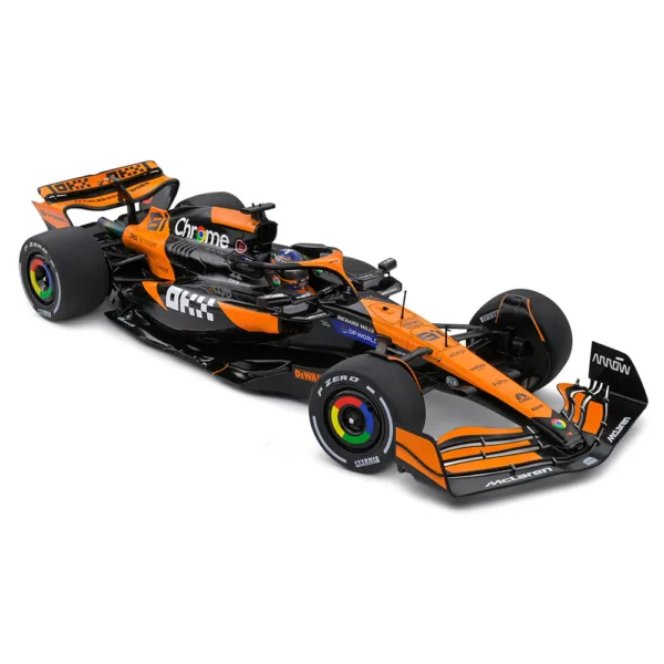 Mclaren mcl38 piastri #81 model car 1:18 - Image 2