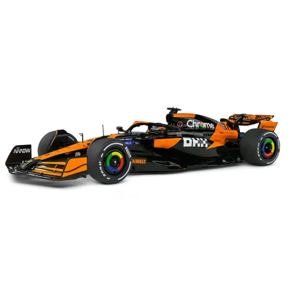 Mclaren mcl38 piastri #81 model car 1:18 - Image 5