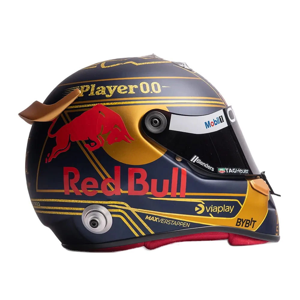 Max verstappen 2023 triple crown + display case, Unisex
