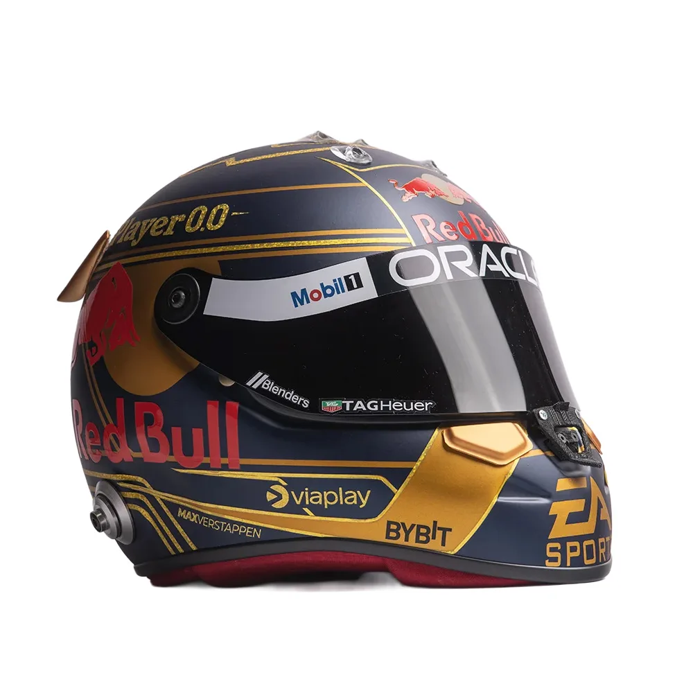 Max verstappen 2023 triple crown + display case, Unisex