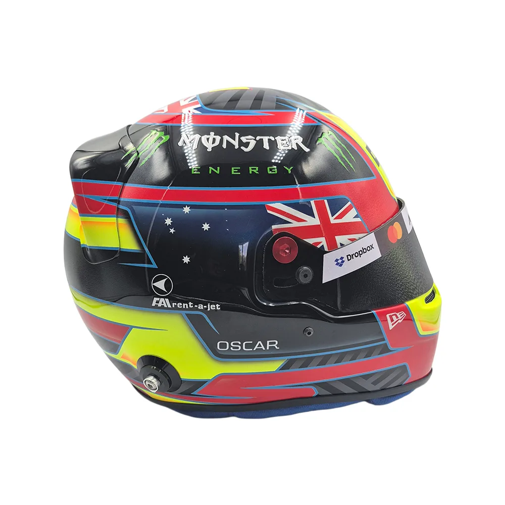 Oscar Piastri 2025 Helmet + display case, Unisex