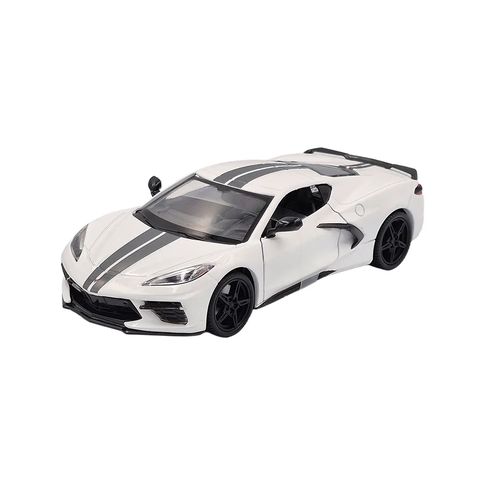Chev corvette c8  white 2020, 1:24